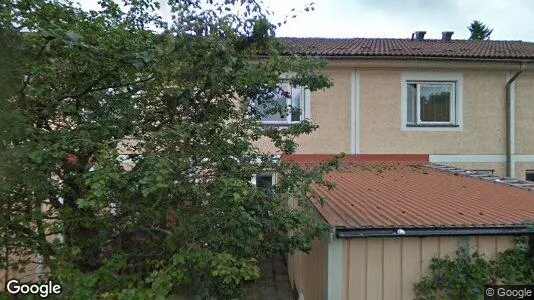 Lägenheter till salu i Huddinge - Bild från Google Street View