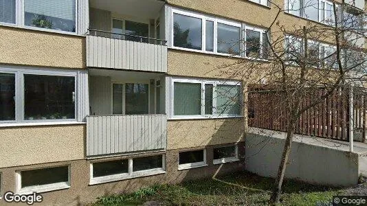 Lägenheter till salu i Huddinge - Bild från Google Street View