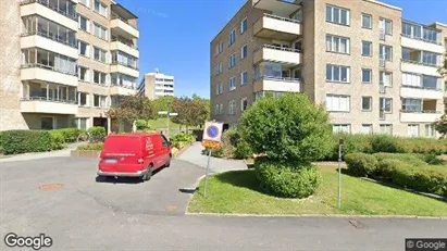 Bostadsrätter till salu i Solna - Bild från Google Street View