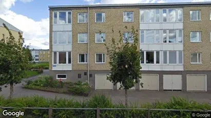 Bostadsrätter till salu i Vara - Bild från Google Street View