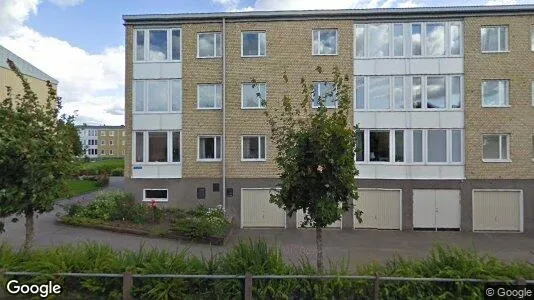 Bostadsrätter till salu i Vara - Bild från Google Street View