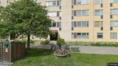 Bostadsrätter till salu i Haninge - Bild från Google Street View