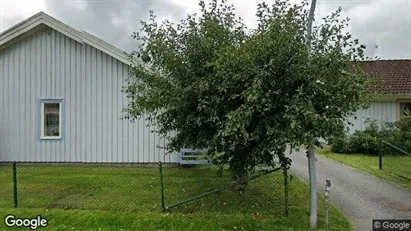 Bostadsrätter till salu i Mark - Bild från Google Street View