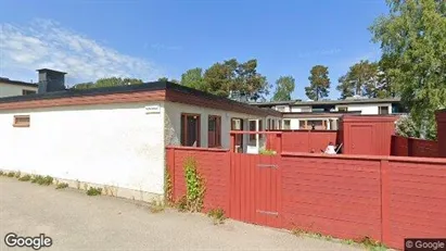 Lägenheter att hyra i Haninge - Bild från Google Street View
