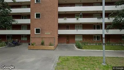 Lägenheter att hyra i Huddinge - Bild från Google Street View