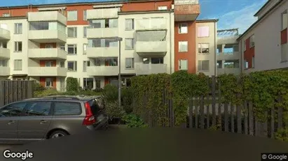 Bostadsrätter till salu i Ekerö - Bild från Google Street View