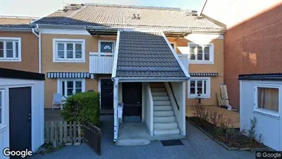 Lägenheter till salu i Upplands-Bro - Bild från Google Street View