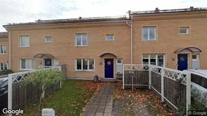 Lägenheter till salu i Sollentuna - Bild från Google Street View