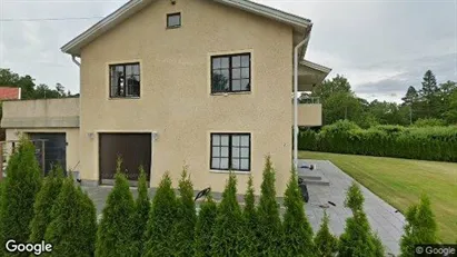 Lägenheter till salu i Huddinge - Bild från Google Street View