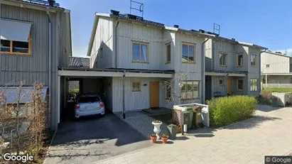 Lägenheter till salu i Nacka - Bild från Google Street View