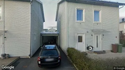 Bostadsrätter till salu i Upplands Väsby - Bild från Google Street View