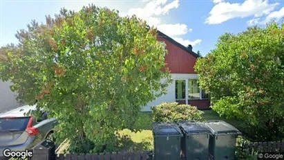 Lägenheter till salu i Flen - Bild från Google Street View