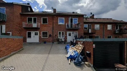 Lägenheter till salu i Huddinge - Bild från Google Street View