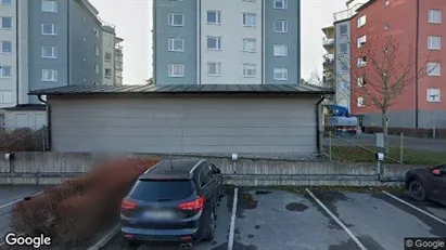 Bostadsrätter till salu i Upplands-Bro - Bild från Google Street View