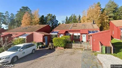 Bostadsrätter till salu i Järfälla - Bild från Google Street View