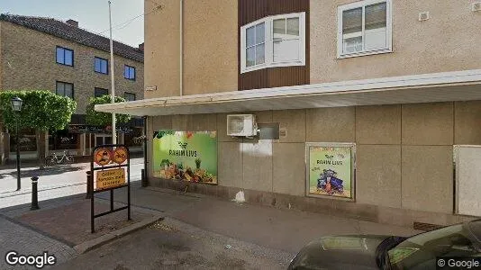 Bostadsrätter till salu i Köping - Bild från Google Street View