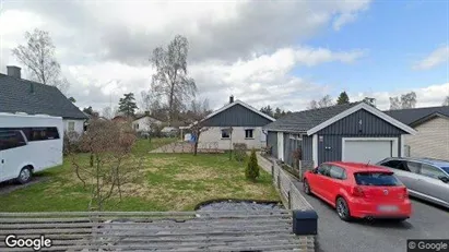 Lägenheter att hyra i Nacka - Bild från Google Street View Lägenheter att hyra i Nacka - Bild från Google Street View