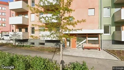 Lägenheter att hyra i Knivsta - Bild från Google Street View Lägenheter att hyra i Knivsta - Bild från Google Street View