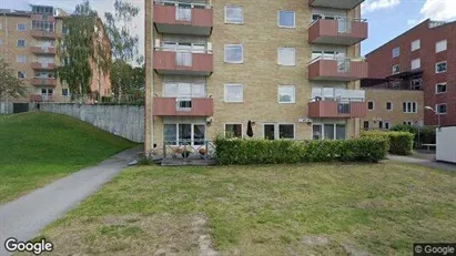 Lägenheter att hyra i Finspång - Bild från Google Street View Lägenheter att hyra i Finspång - Bild från Google Street View