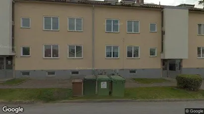 Lägenheter att hyra i Kungsör - Bild från Google Street View Lägenheter att hyra i Kungsör - Bild från Google Street View