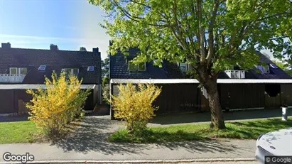 Lägenheter att hyra i Järfälla - Bild från Google Street View Lägenheter att hyra i Järfälla - Bild från Google Street View