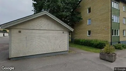 Lägenheter att hyra i Nybro - Bild från Google Street View Lägenheter att hyra i Nybro - Bild från Google Street View