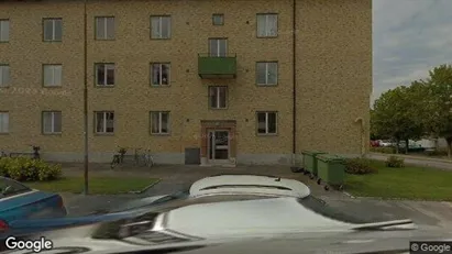 Lägenheter att hyra i Köping - Bild från Google Street View Lägenheter att hyra i Köping - Bild från Google Street View