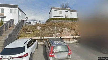 Lägenheter till salu i Huddinge - Bild från Google Street View