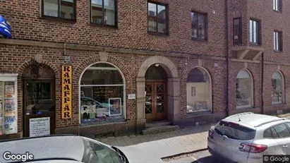 Lägenheter att hyra i Uddevalla - Bild från Google Street View Lägenheter att hyra i Uddevalla - Bild från Google Street View