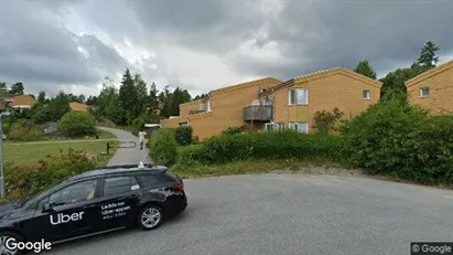 Lägenheter till salu i Botkyrka - Bild från Google Street View