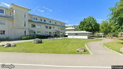 Lägenheter att hyra i Trollhättan - Bild från Google Street View Lägenheter att hyra i Trollhättan - Bild från Google Street View