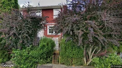 Lägenheter till salu i Huddinge - Bild från Google Street View