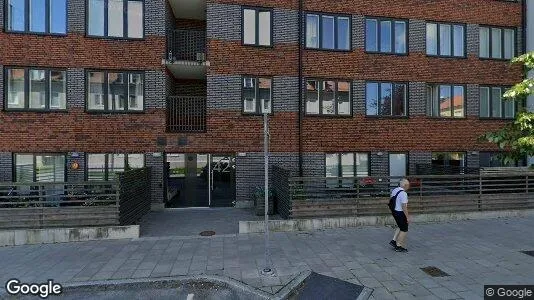 Lägenheter till salu i Huddinge - Bild från Google Street View