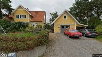 Lägenheter till salu i Nacka - Bild från Google Street View