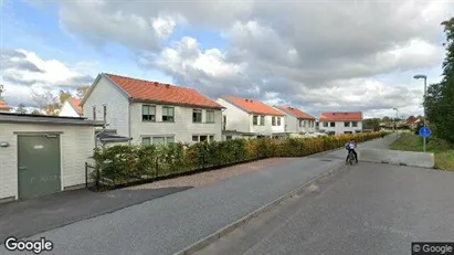 Bostadsrätter till salu i Nyköping - Bild från Google Street View