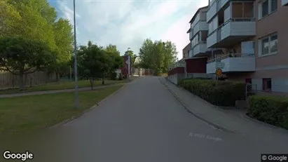 Lägenheter till salu i Huddinge - Bild från Google Street View