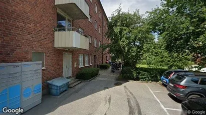 Lägenheter till salu i Huddinge - Bild från Google Street View