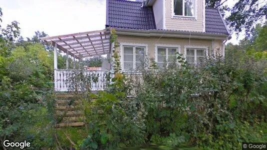 Lägenheter till salu i Haninge - Bild från Google Street View