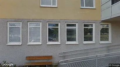 Lägenheter till salu i Huddinge - Bild från Google Street View