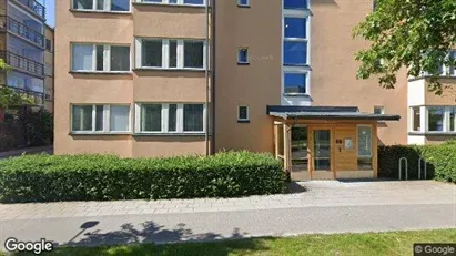 Lägenheter till salu i Huddinge - Bild från Google Street View