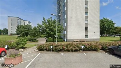 Lägenheter till salu i Husie - Bild från Google Street View
