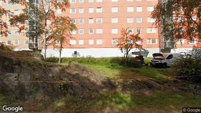 Lägenheter till salu i Huddinge - Bild från Google Street View