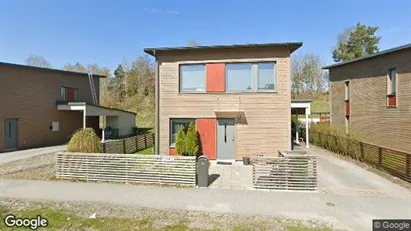 Bostadsrätter till salu i Upplands Väsby - Bild från Google Street View