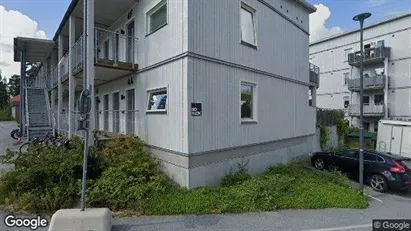 Bostadsrätter till salu i Botkyrka - Bild från Google Street View Bostadsrätter till salu i Botkyrka - Bild från Google Street View