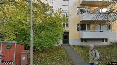 Lägenheter till salu i Söderort - Bild från Google Street View Lägenheter till salu i Söderort - Bild från Google Street View