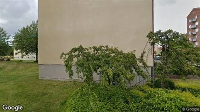 Lägenheter att hyra i Västra hisingen - Bild från Google Street View Lägenheter att hyra i Västra hisingen - Bild från Google Street View