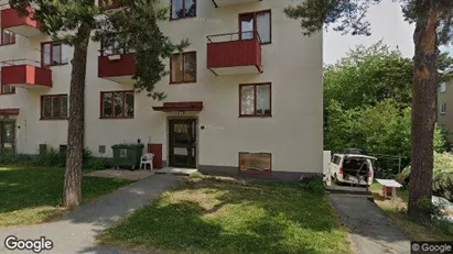 Bostadsrätter till salu i Söderort - Bild från Google Street View Bostadsrätter till salu i Söderort - Bild från Google Street View