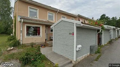 Bostadsrätter till salu i Strängnäs - Bild från Google Street View Bostadsrätter till salu i Strängnäs - Bild från Google Street View