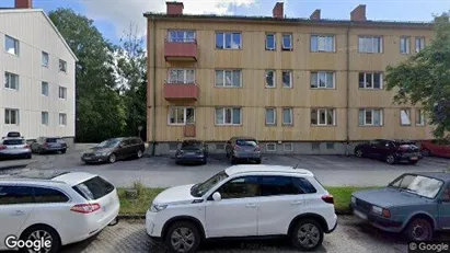 Lägenheter till salu i Södertälje - Bild från Google Street View Lägenheter till salu i Södertälje - Bild från Google Street View