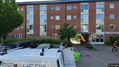 Lägenheter att hyra i Västra hisingen - Bild från Google Street View Lägenheter att hyra i Västra hisingen - Bild från Google Street View